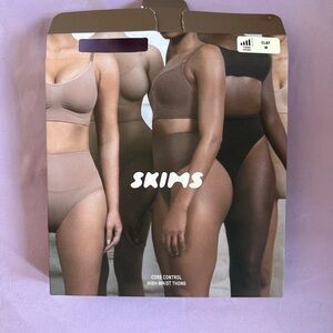 Skims core control high waist thong (NOT WORN)